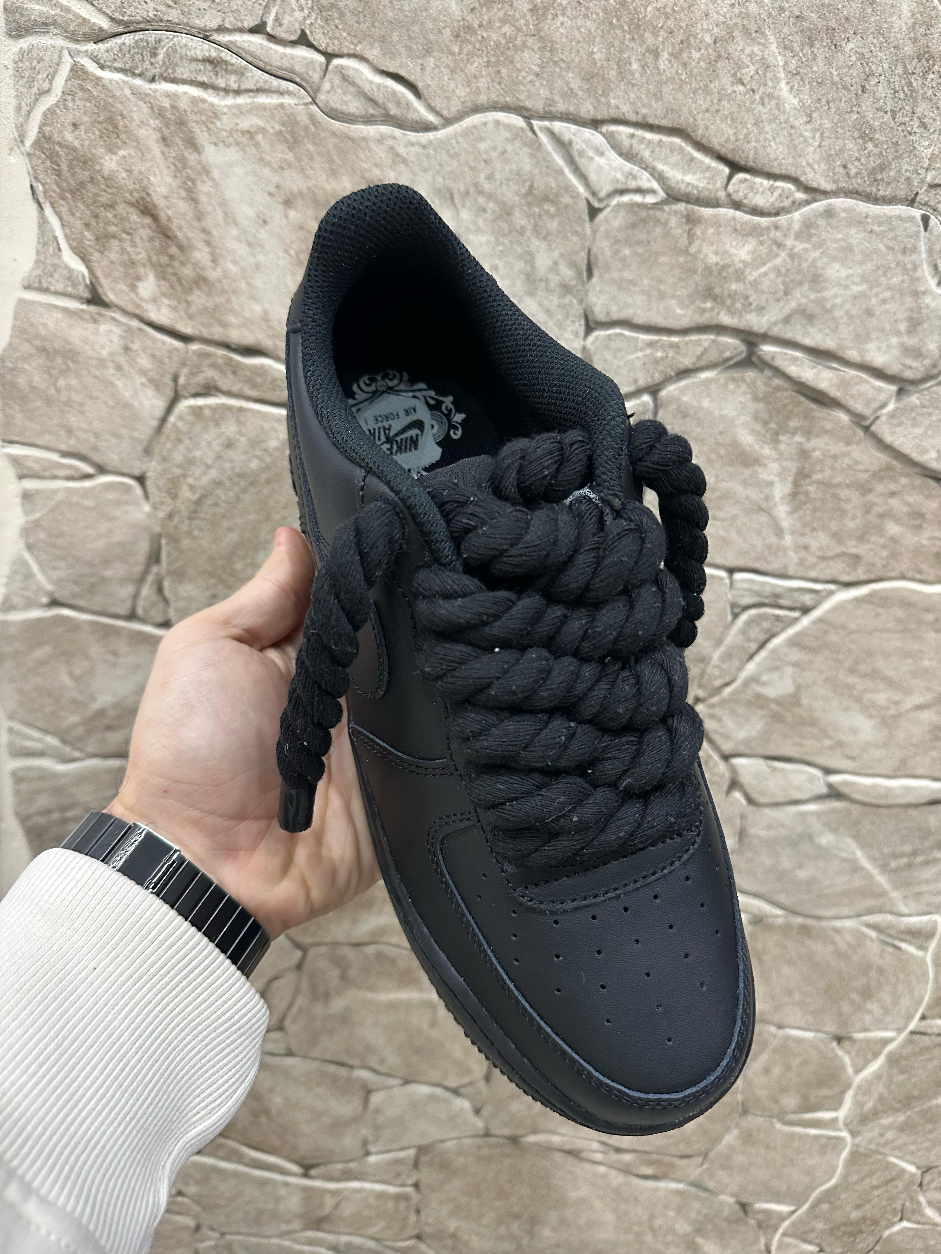 NIKE AIR FORCE 1 CUSTOM BLACK