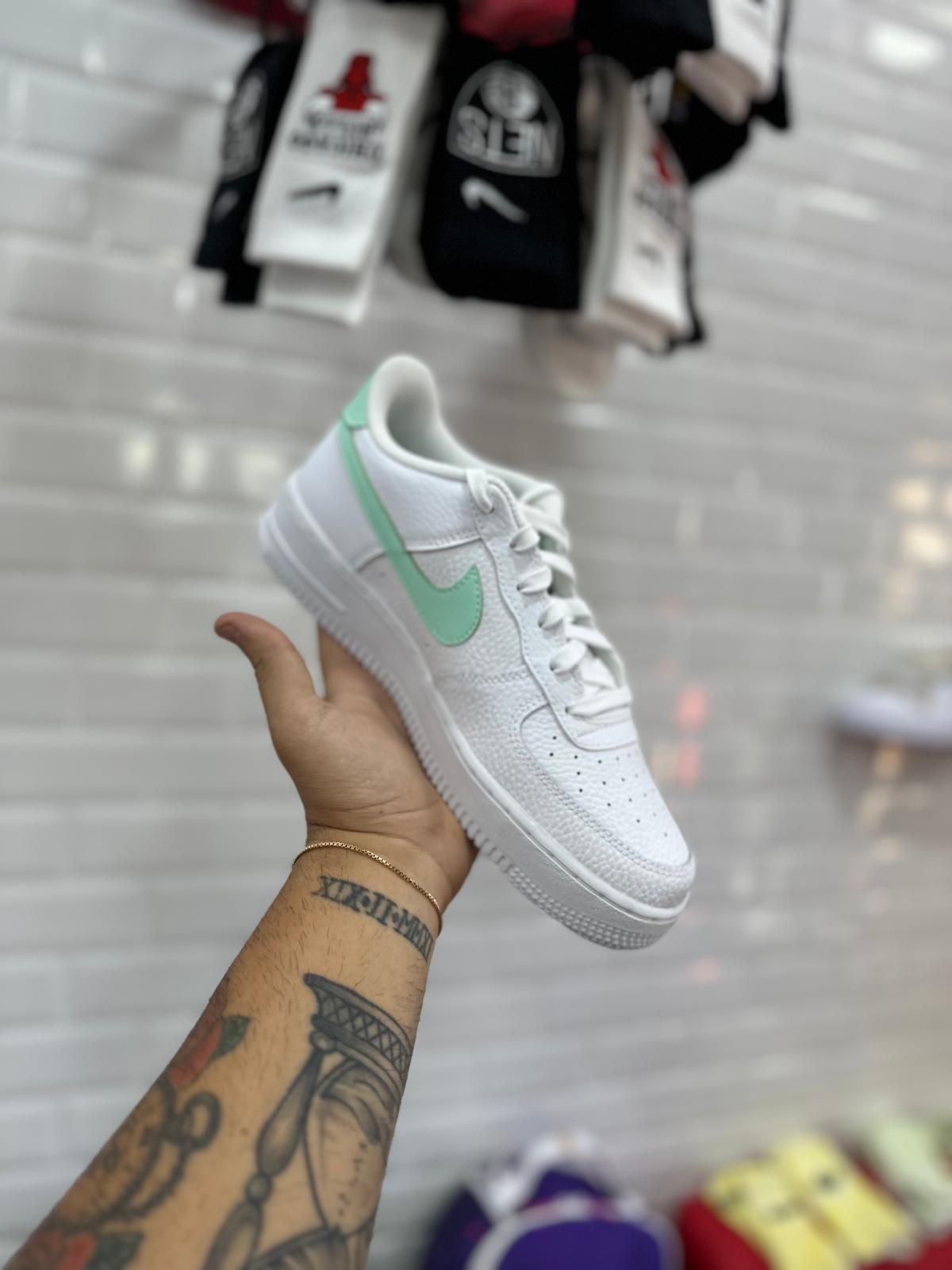 NIKE AIR FORCE