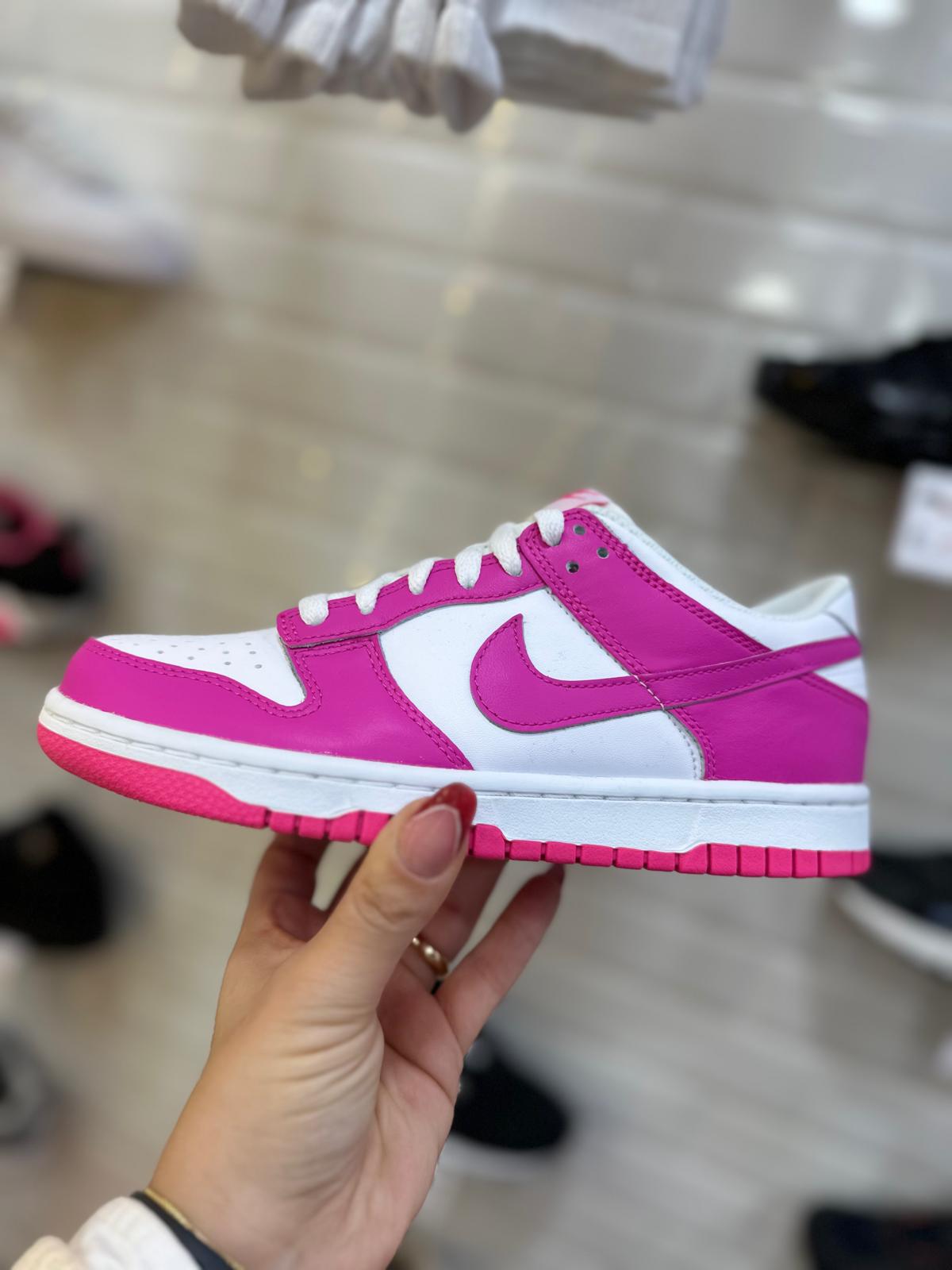 Nike dunk low