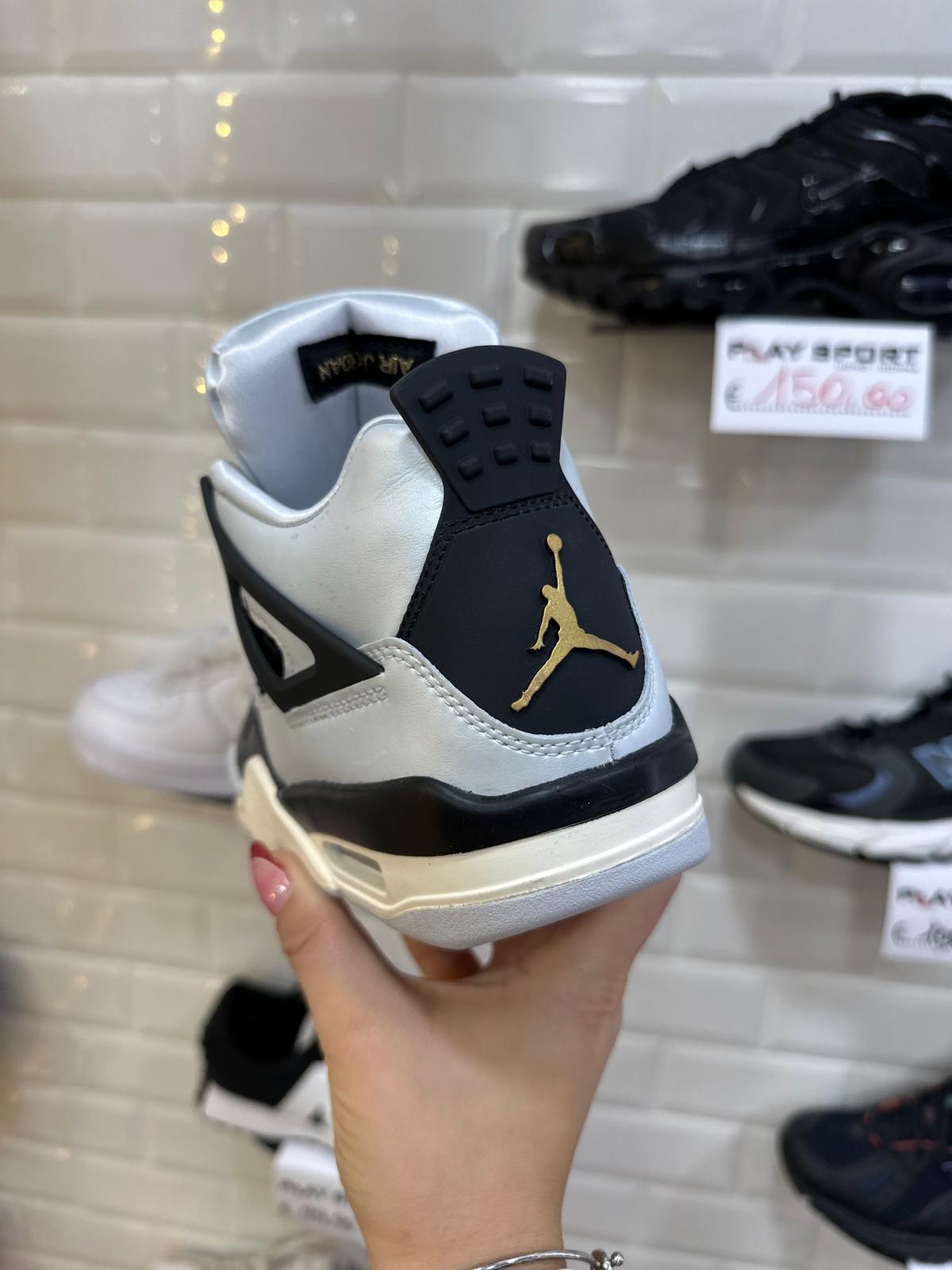 Jordan 4 Retro Platinum Metallic