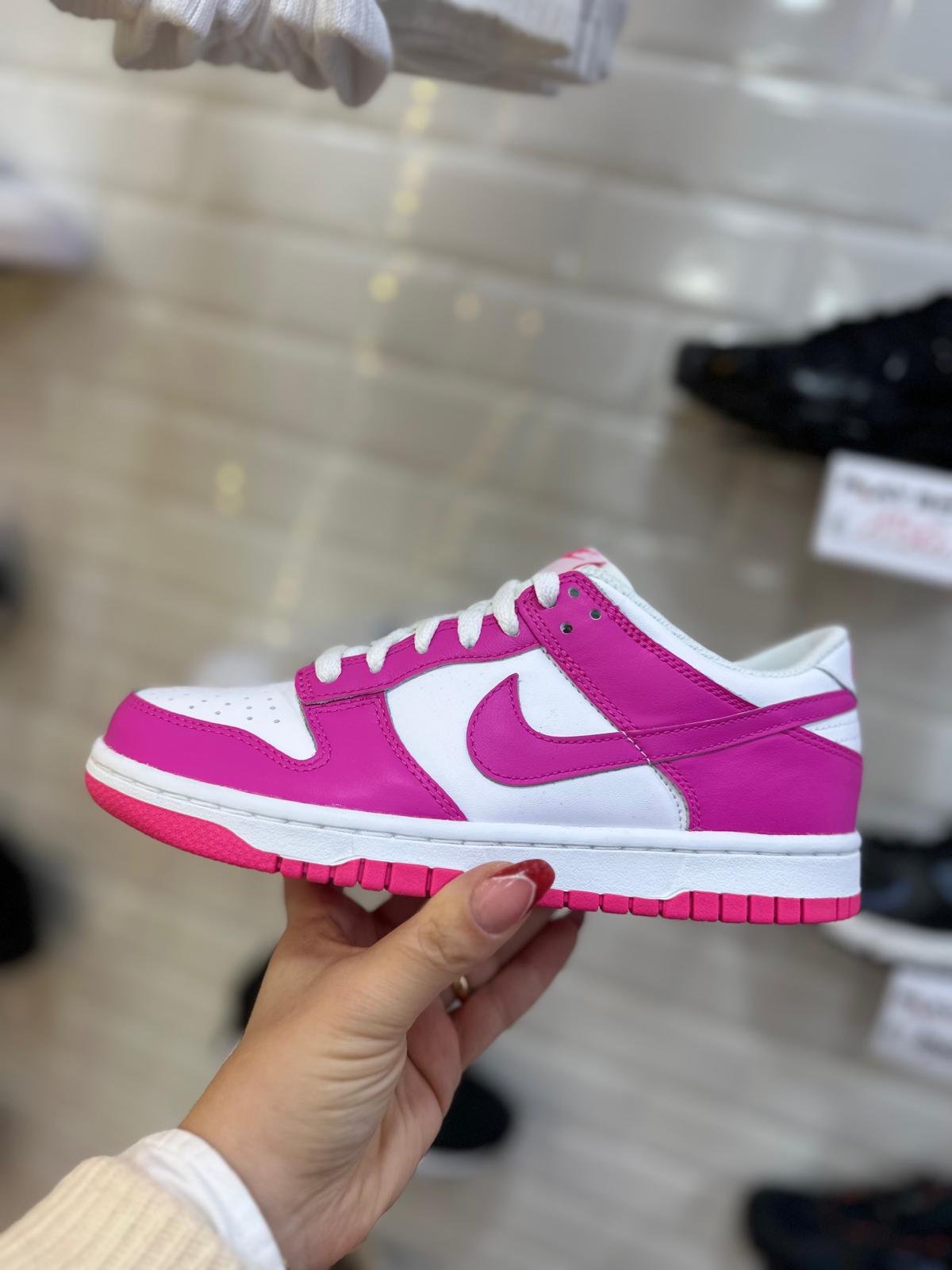 Nike dunk low