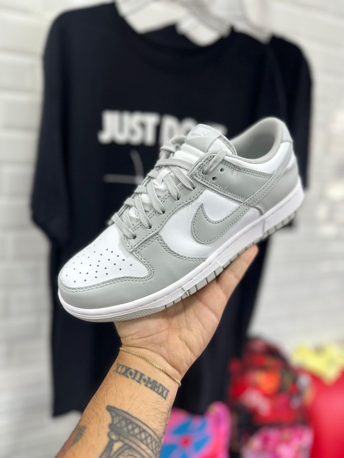 NIKE DUNK PANDA GREY