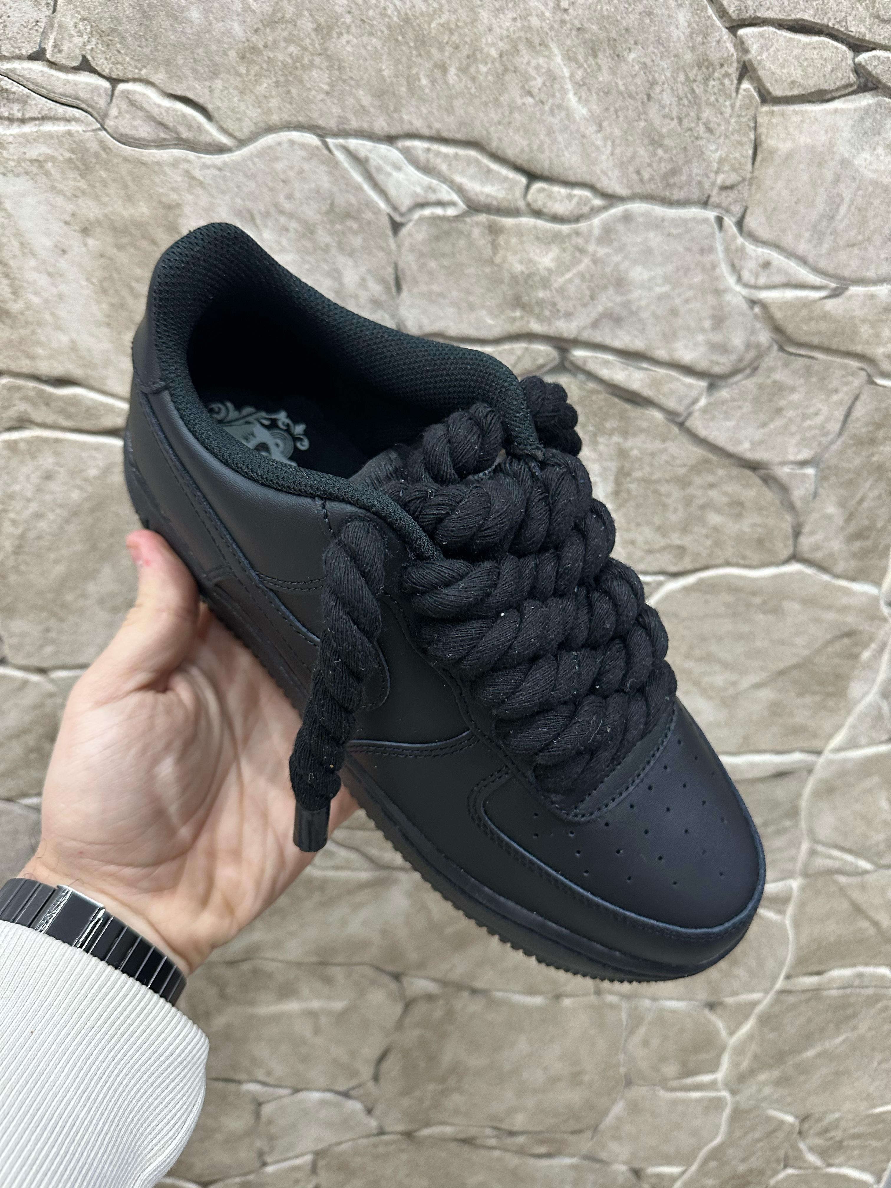 NIKE AIR FORCE 1 CUSTOM BLACK