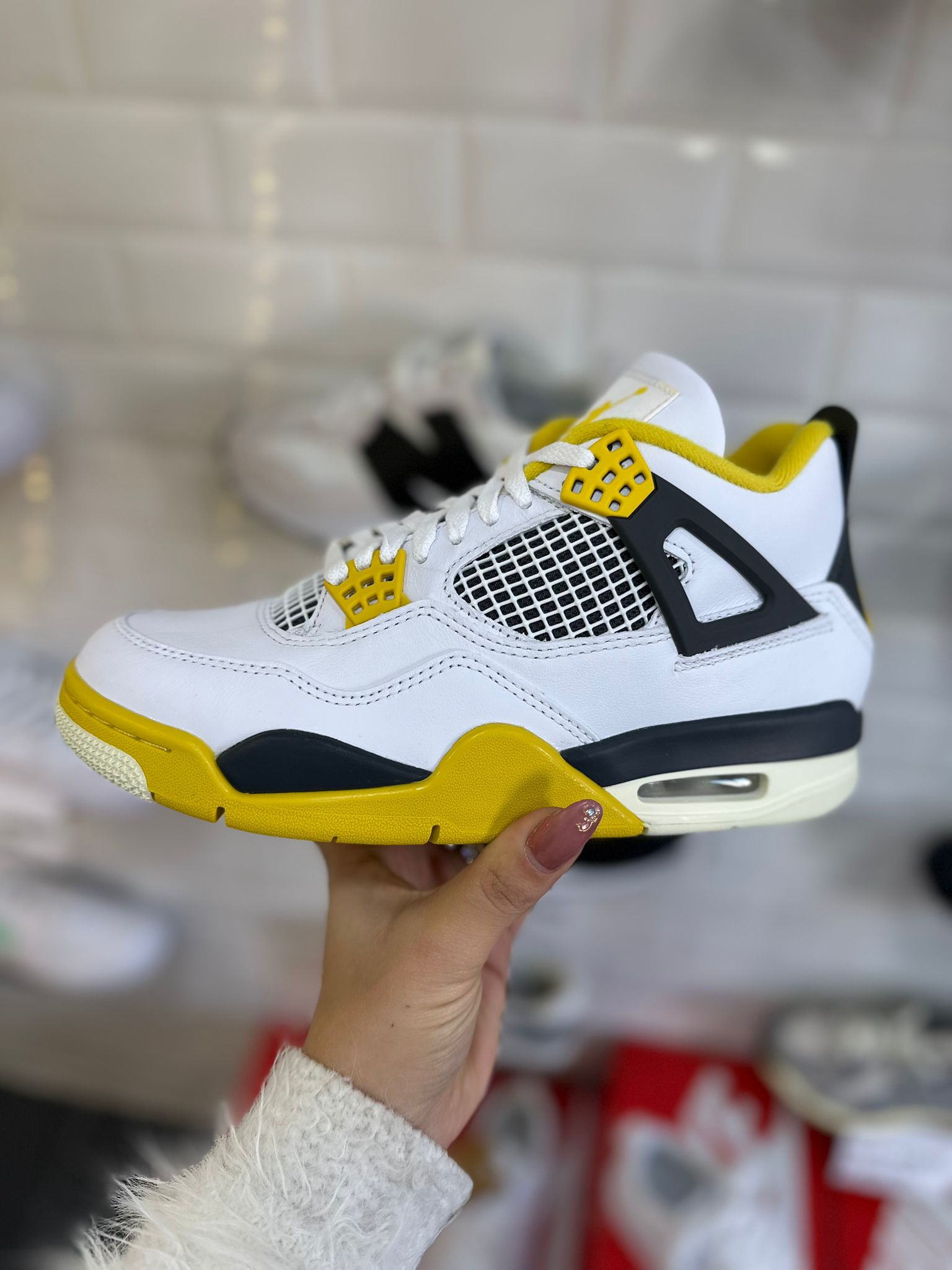 Air Jordan 4